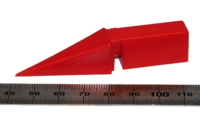 Datei:88517 Schikane rotes Endstueck Mittelleitplanke.jpg